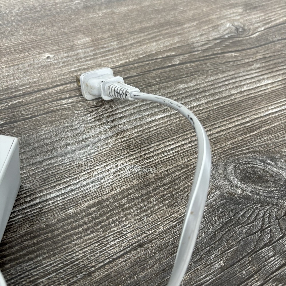 Nintendo Wii Power Supply Original Genuine OEM AC Adapter Cord Brick RVL-002 - Picture 3 of 4